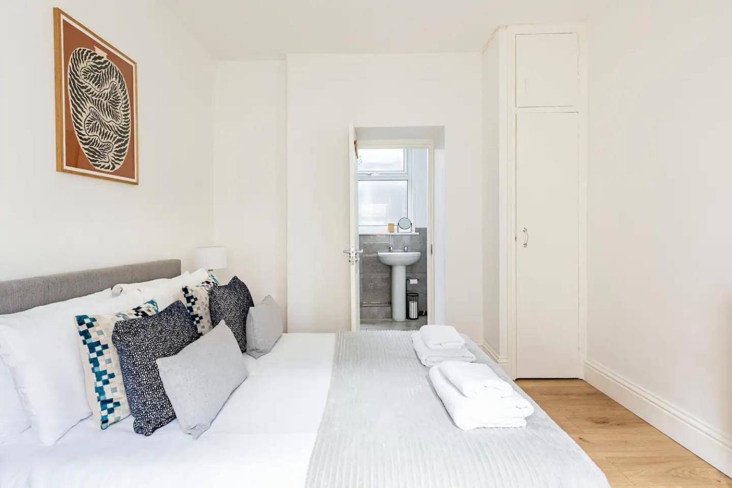 Stylish One Bedroom Apartment In Greater Londres Exterior foto